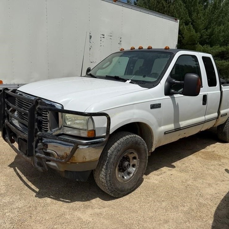 2003 FORD F350 XLT