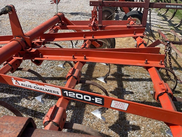 allis-chalmers-1200-e-image-22