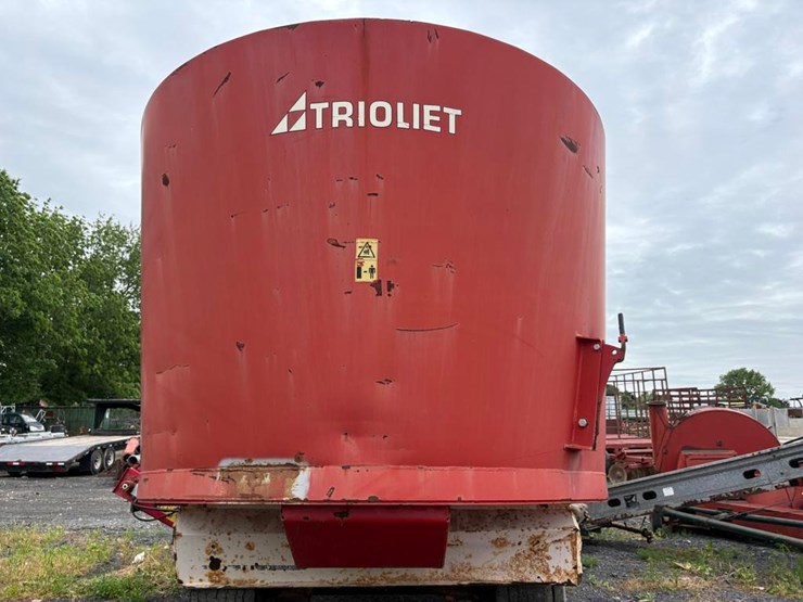 triolet-salomix-200l-mixer-wagon-image-5