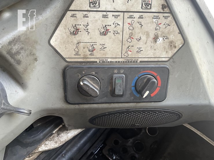 2022-bobcat-s770-image-12