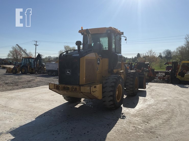 2021-deere-444-p-tier-image-4