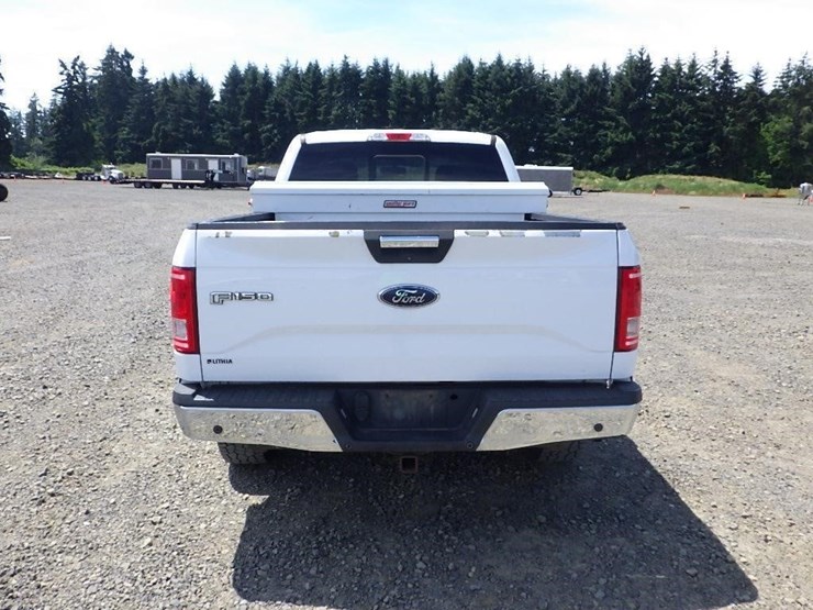 2016-ford-f150-xlt-image-6