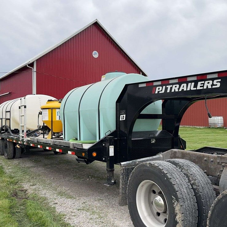 44’ PJ Gooseneck Tender Trailer - 2 Tanks and Eductor Included.