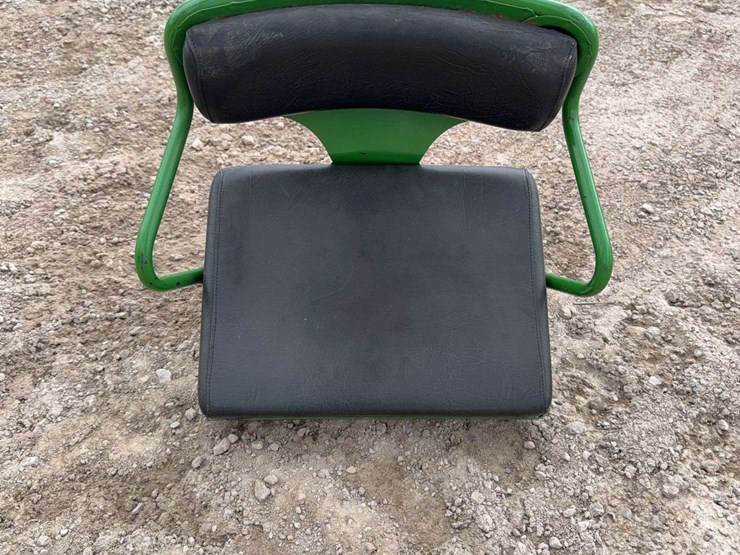 1956-john-deere-60-image-33