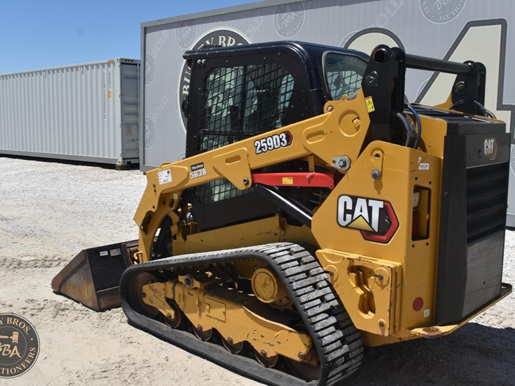 2023-caterpillar-259d3-image-4