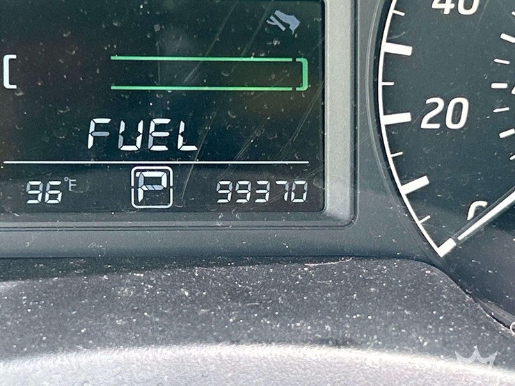 2015-nissan-sentra-sedan-image-6