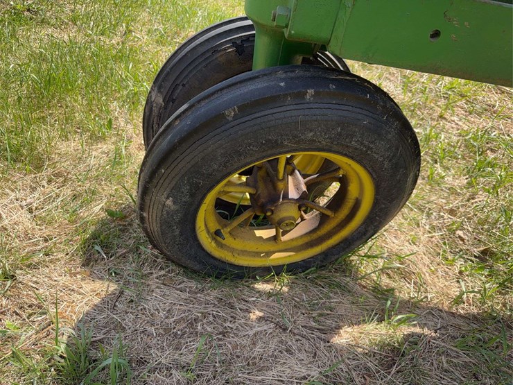 john-deere-a-image-10