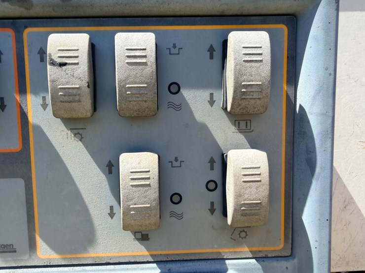 2011-wirtgen-w200-image-100