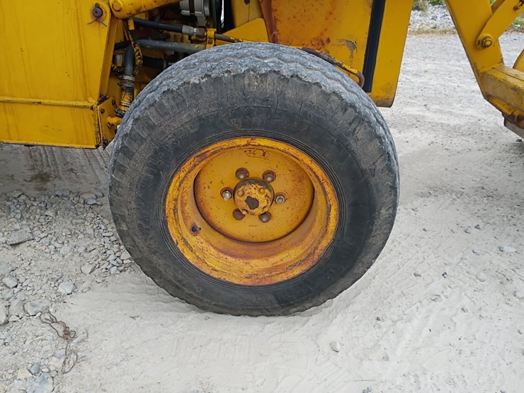 massey-ferguson-50e-image-111