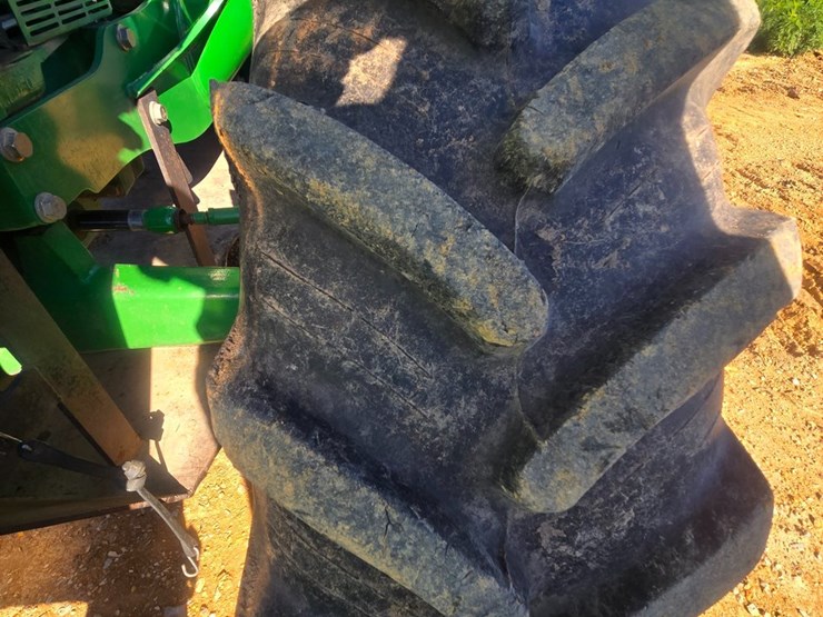 2010-john-deere-6115d-image-65