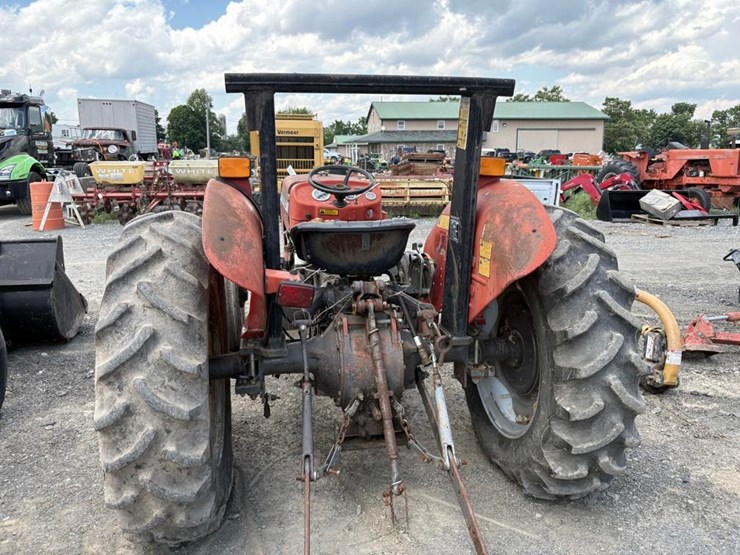 massey-ferguson-240-image-9