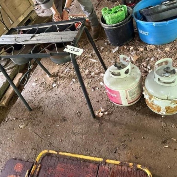 LP Stove & Tanks