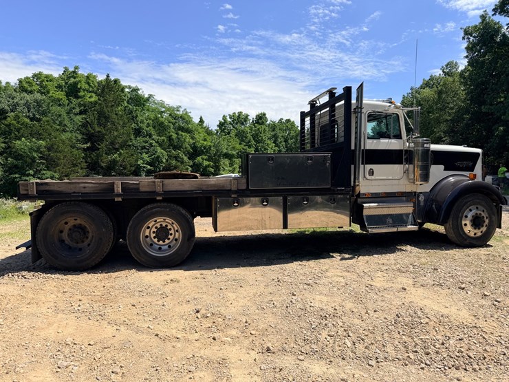 1993-kenworth-w900-image-12