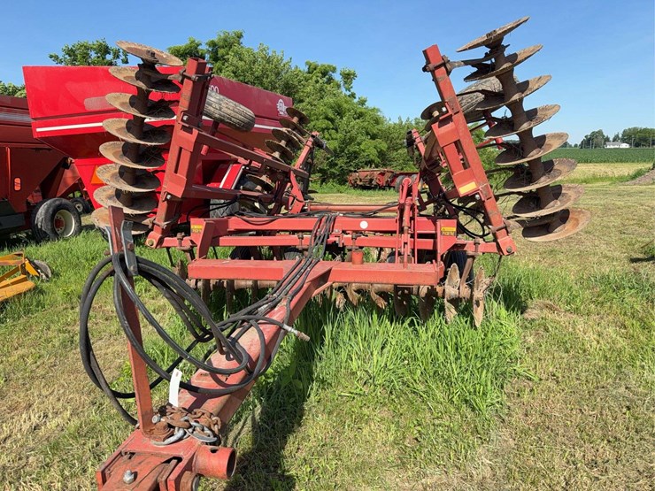 case-3900-18ft-disk,-3-bar-harrow,-17-1/2''-front-blades,-7-1/2''-spacing-image-4