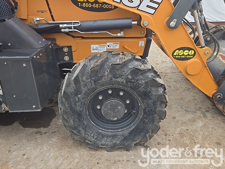 2019-case-580sn-image-12