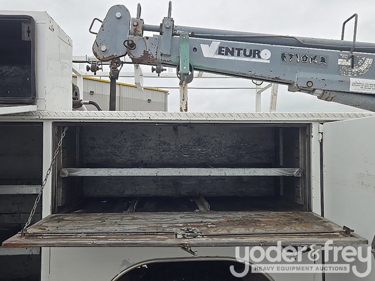 2013-ford-f450-image-33