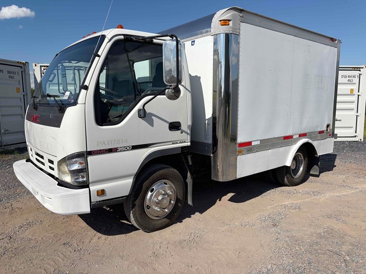 2007-gmc-w3500-image-1