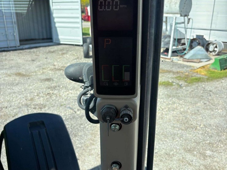2012-john-deere-7230r-image-51