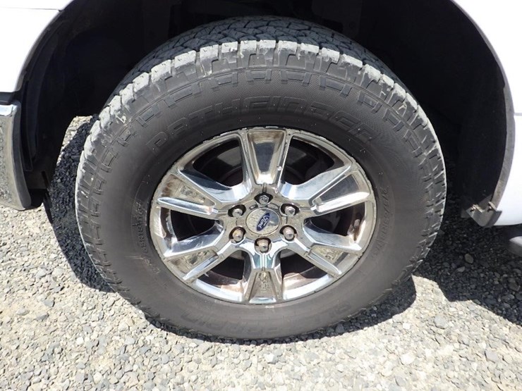 2016-ford-f150-xlt-image-12