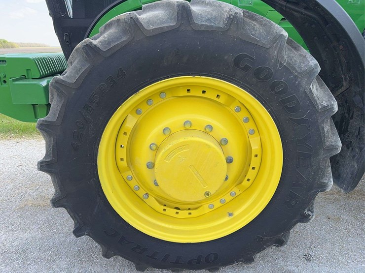 2012-john-deere-7260r-image-44