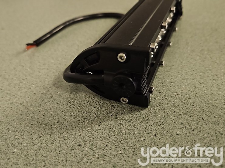unused-7"-led-light-bars,-12v-60v,-60w,-mounting-brackets-(2-of)-image-9