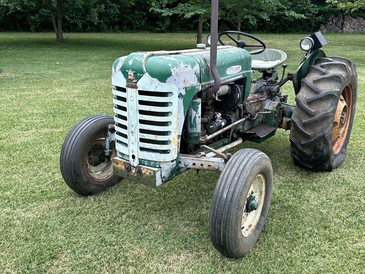1958-oliver-super-55-image-2
