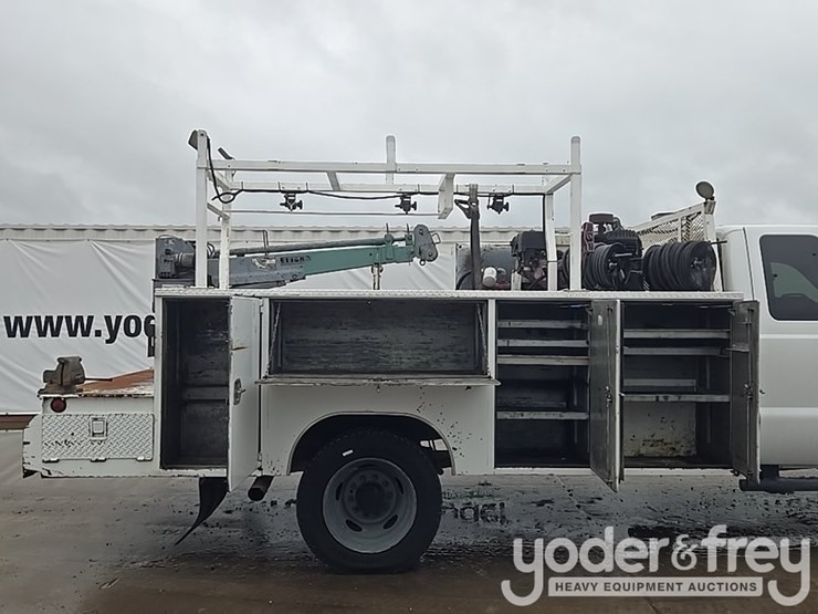 2013-ford-f450-image-35