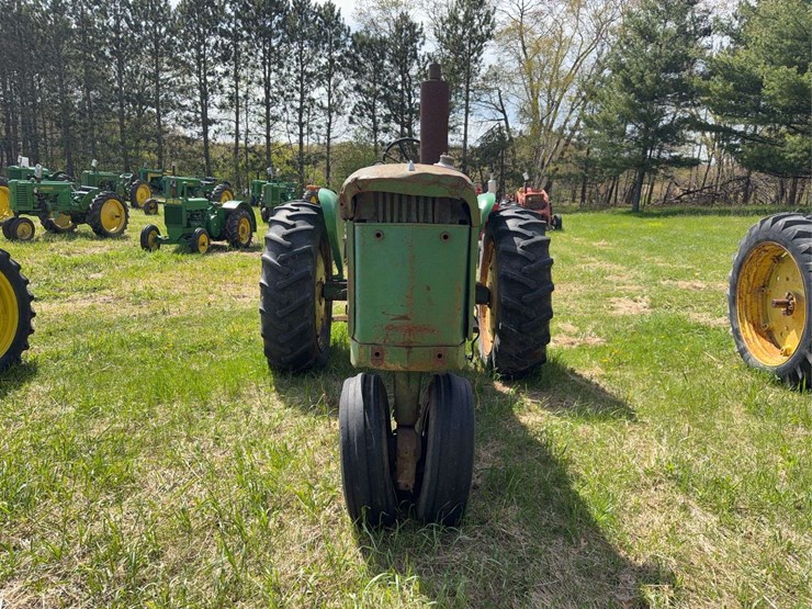 john-deere-3020-image-9