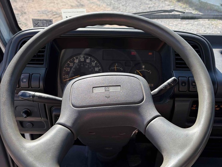 2007-gmc-w3500-image-15