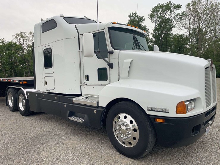 2004-kenworth-t600-image-35