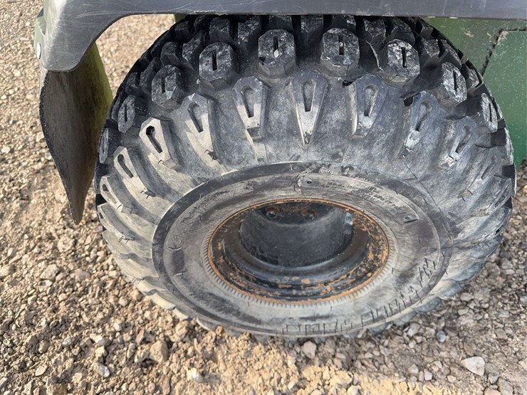 john-deere-gator-image-11