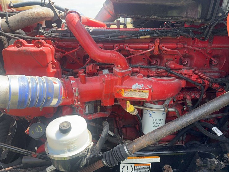 peterbilt-579-image-70