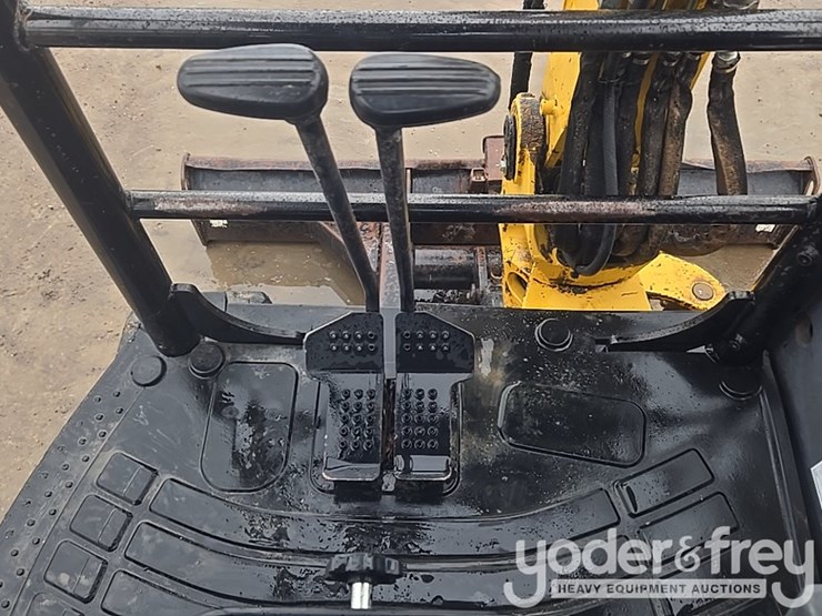 2012-caterpillar-303.5e-cr-image-44