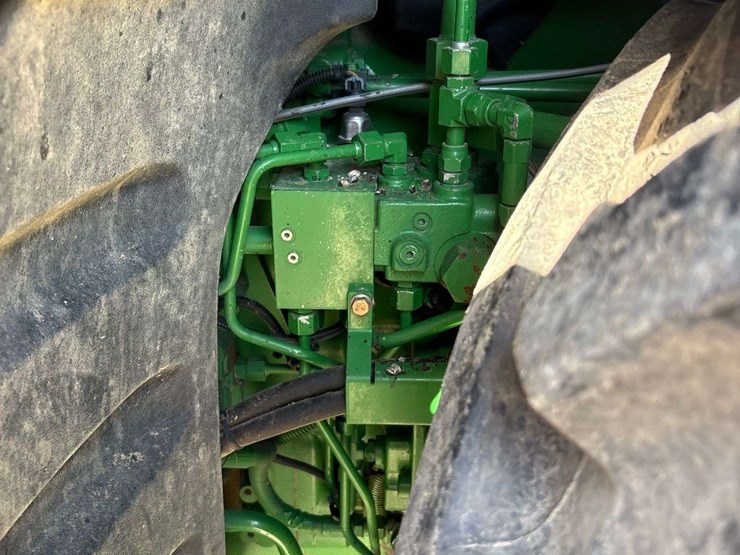 2012-john-deere-7230r-image-57