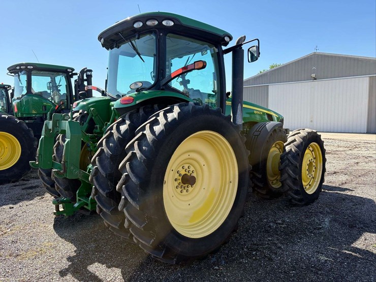 2010-john-deere-8320r-image-7