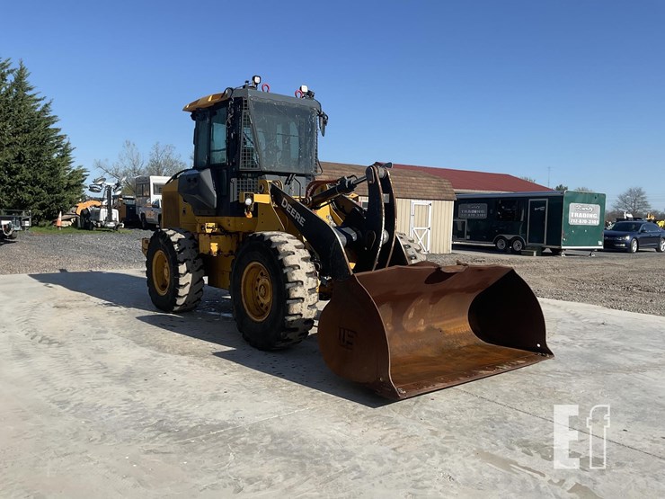 2021-deere-444-p-tier-image-6