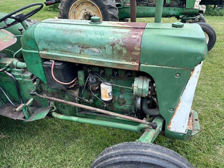1958-oliver-550-image-3