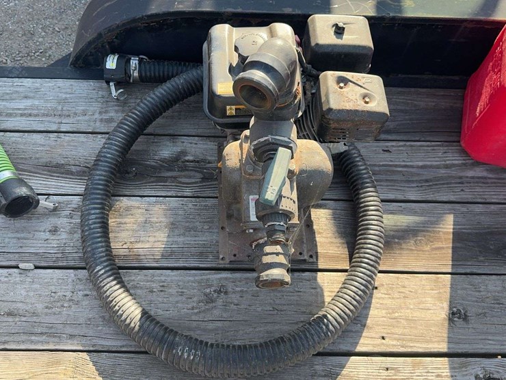 banjo-pump-with-predator-gas-engine-and-2”-hose-9’-long-image-5