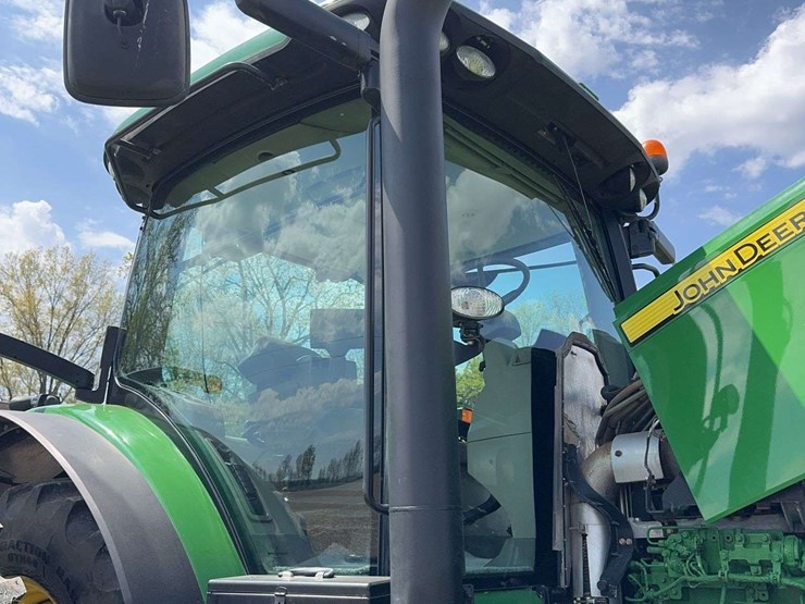 2012-john-deere-7260r-image-8