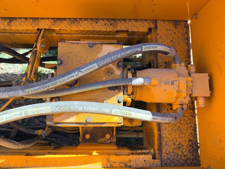 2000-john-deere-6-image-65