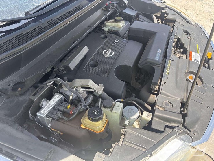 2015-nissan-pathfinder-image-9