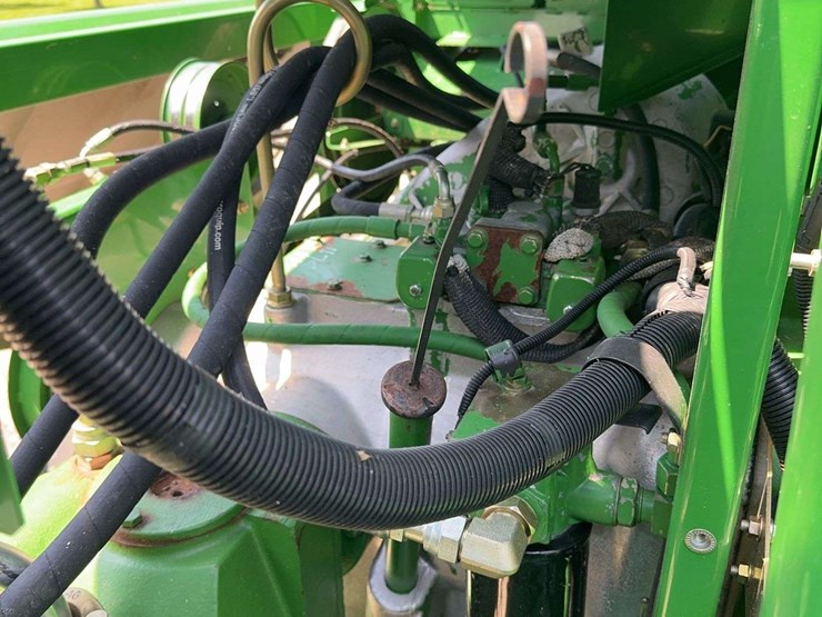 2006-john-deere-9660-sts-image-77
