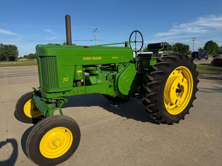 1955-john-deere-70-image-5