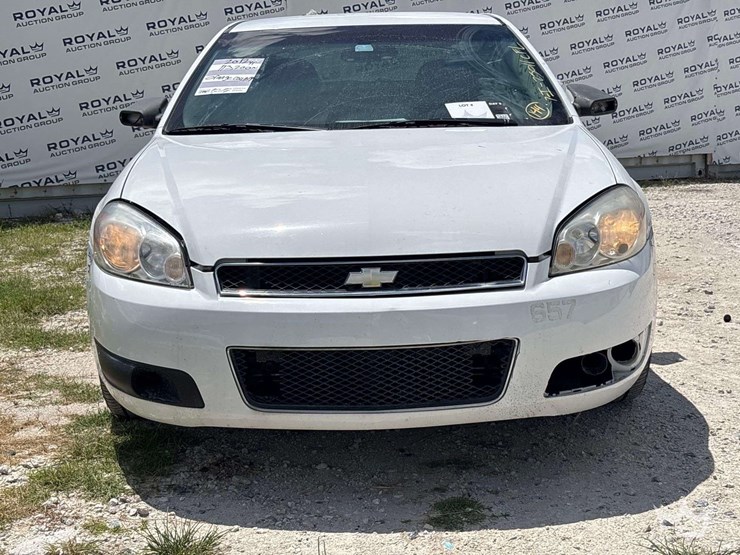2012-chevrolet-impala-sedan-image-20