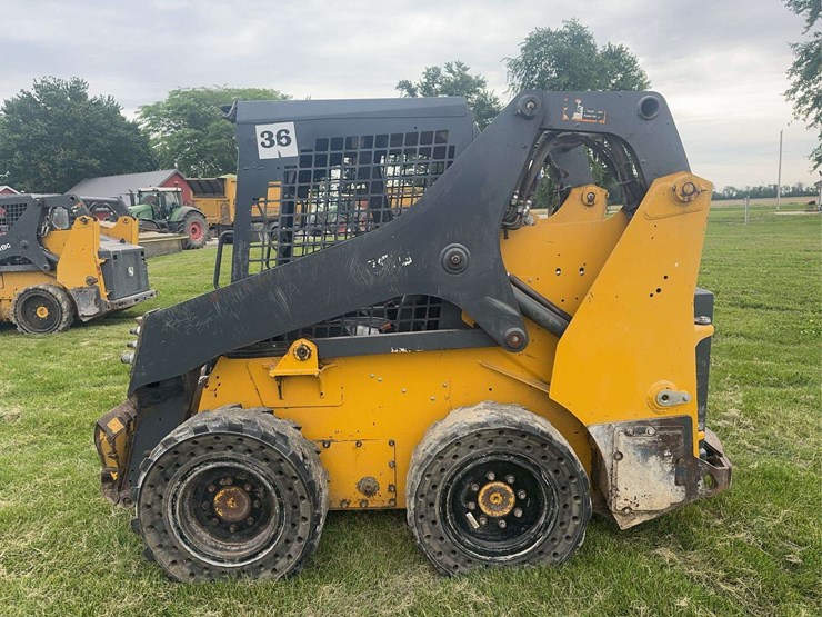 deere-318g-image-7