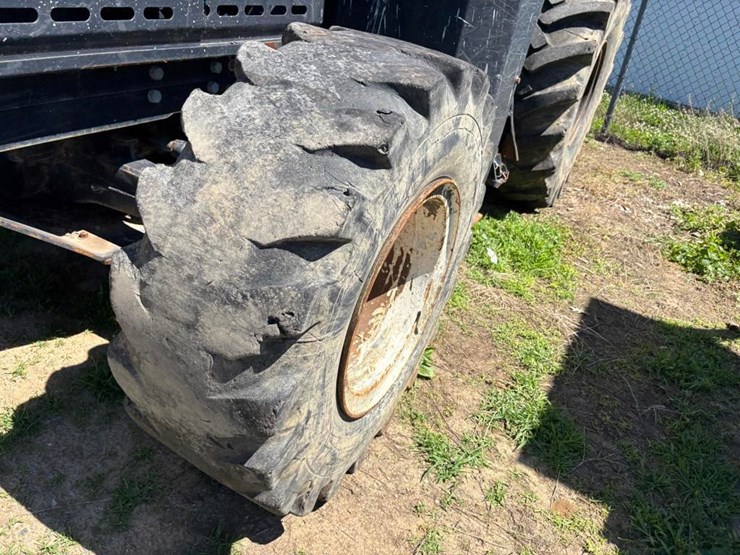 new-holland-ts6.120-image-7