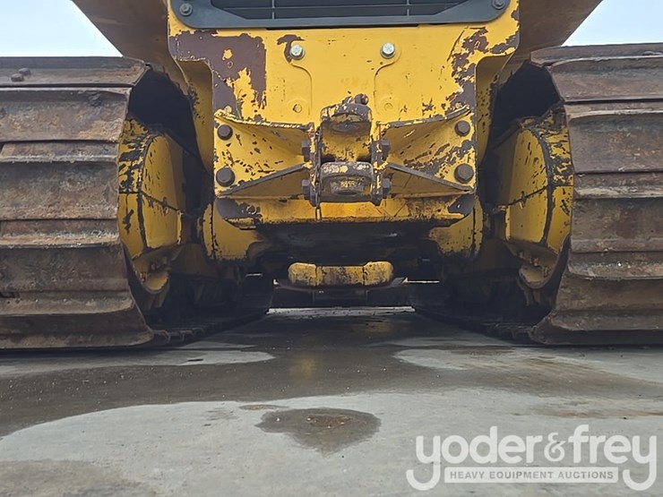 2022-komatsu-d61px-24-image-18