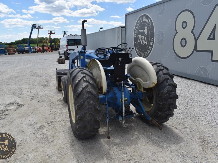ford-4000-image-6