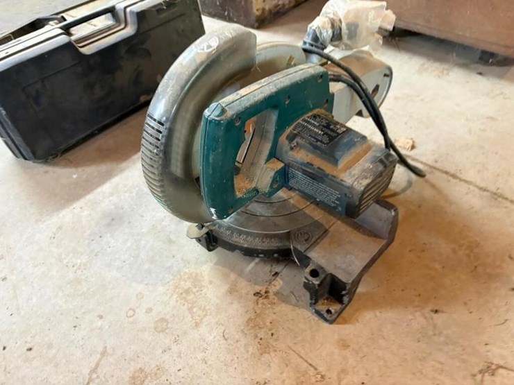 compound-miter-saw-image-4