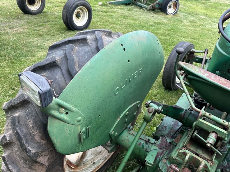 1958-oliver-550-image-9
